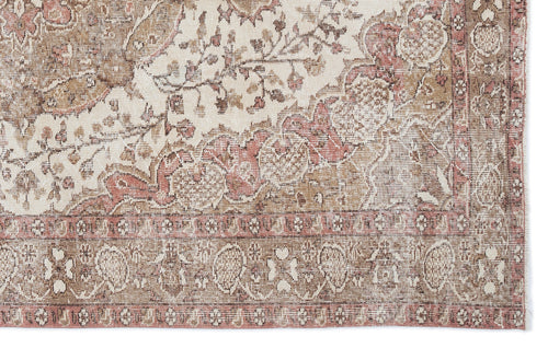 Load image 1 in gallery view. Kezaex - Vintage Medallion Rug - 5'9 X 9'2