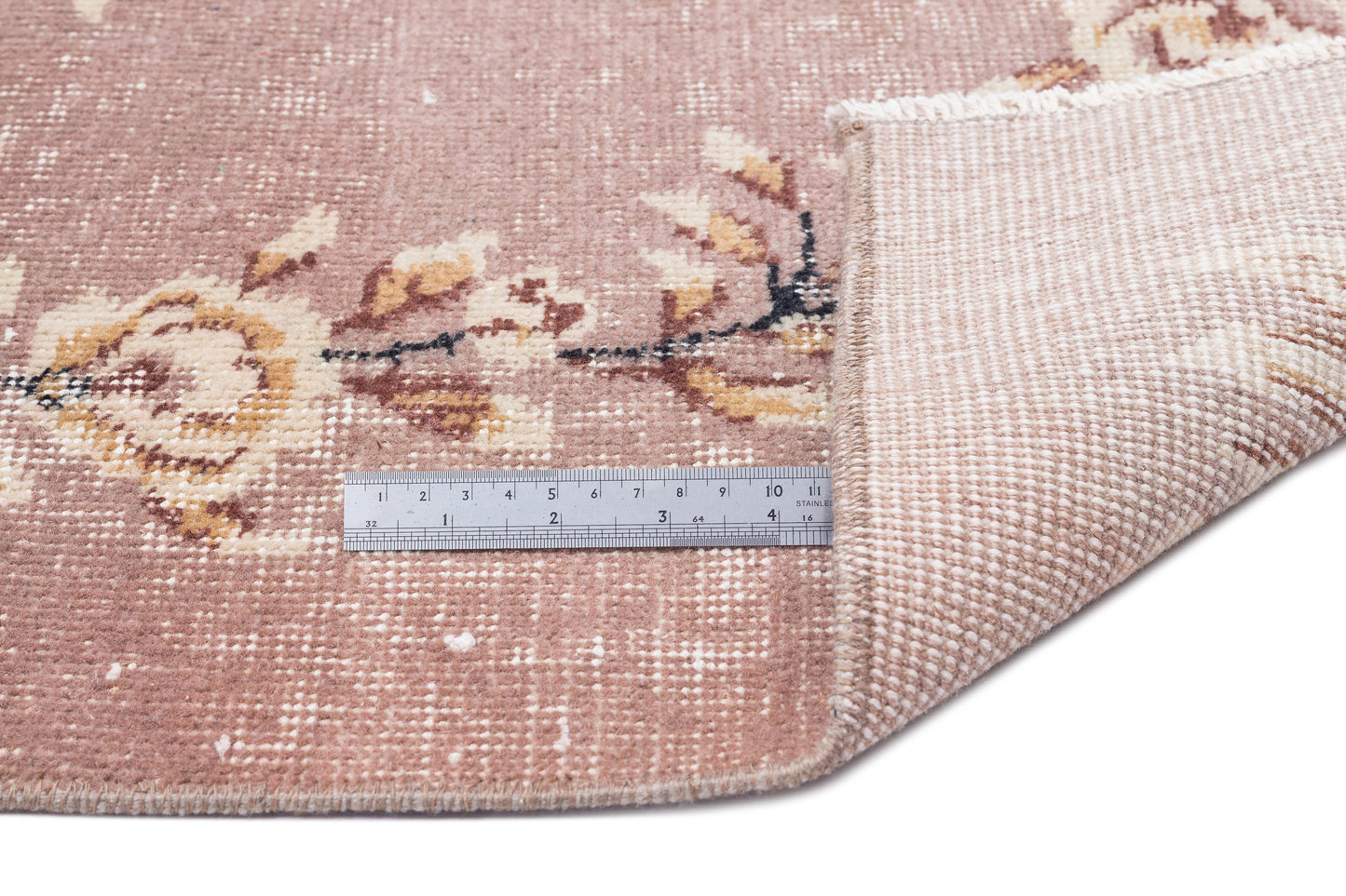 Debaar - Vintage Distressed Rug - 7'0 X 10'4