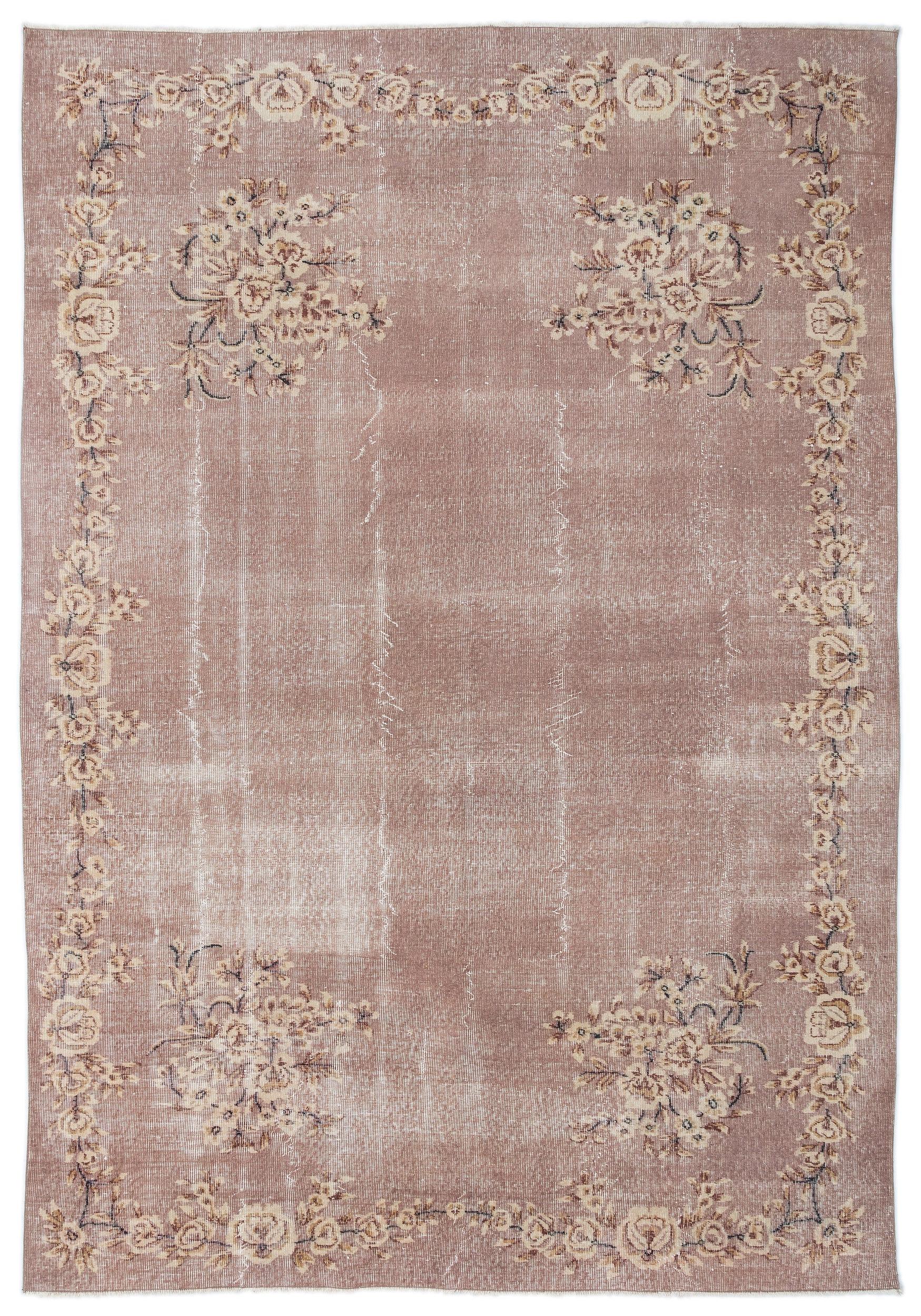 Debaar - Vintage Distressed Rug - 7'0 X 10'4