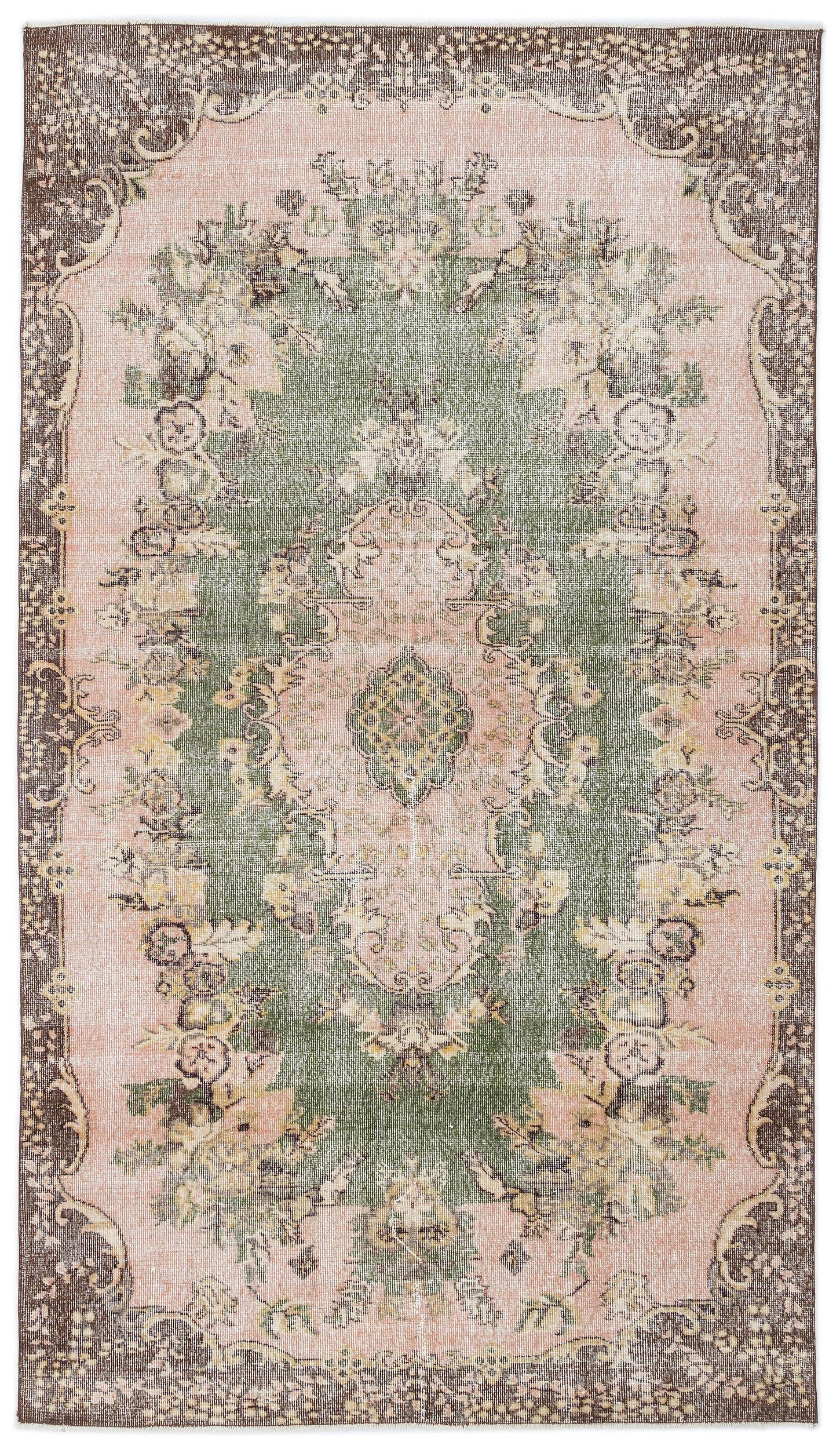 Boroix - Vintage Medallion Rug - 5'3 X 9'1