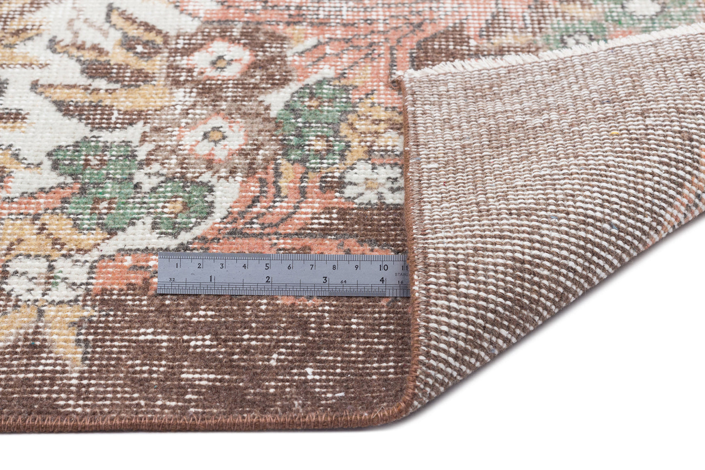 Shoas - Vintage Medallion Rug - 5'10 X 9'6