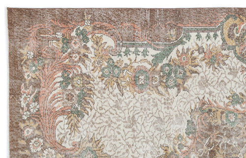 Load image 1 in gallery view. Shoas - Vintage Medallion Rug - 5'10 X 9'6