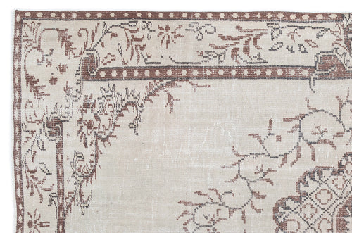 Load image 1 in gallery view. Kavoya - Vintage Medallion Rug - 5'11 X 9'1