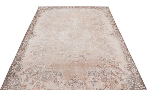 Load image 1 in gallery view. Fomeus - Vintage Floral Rug - 5'3 X 9'3