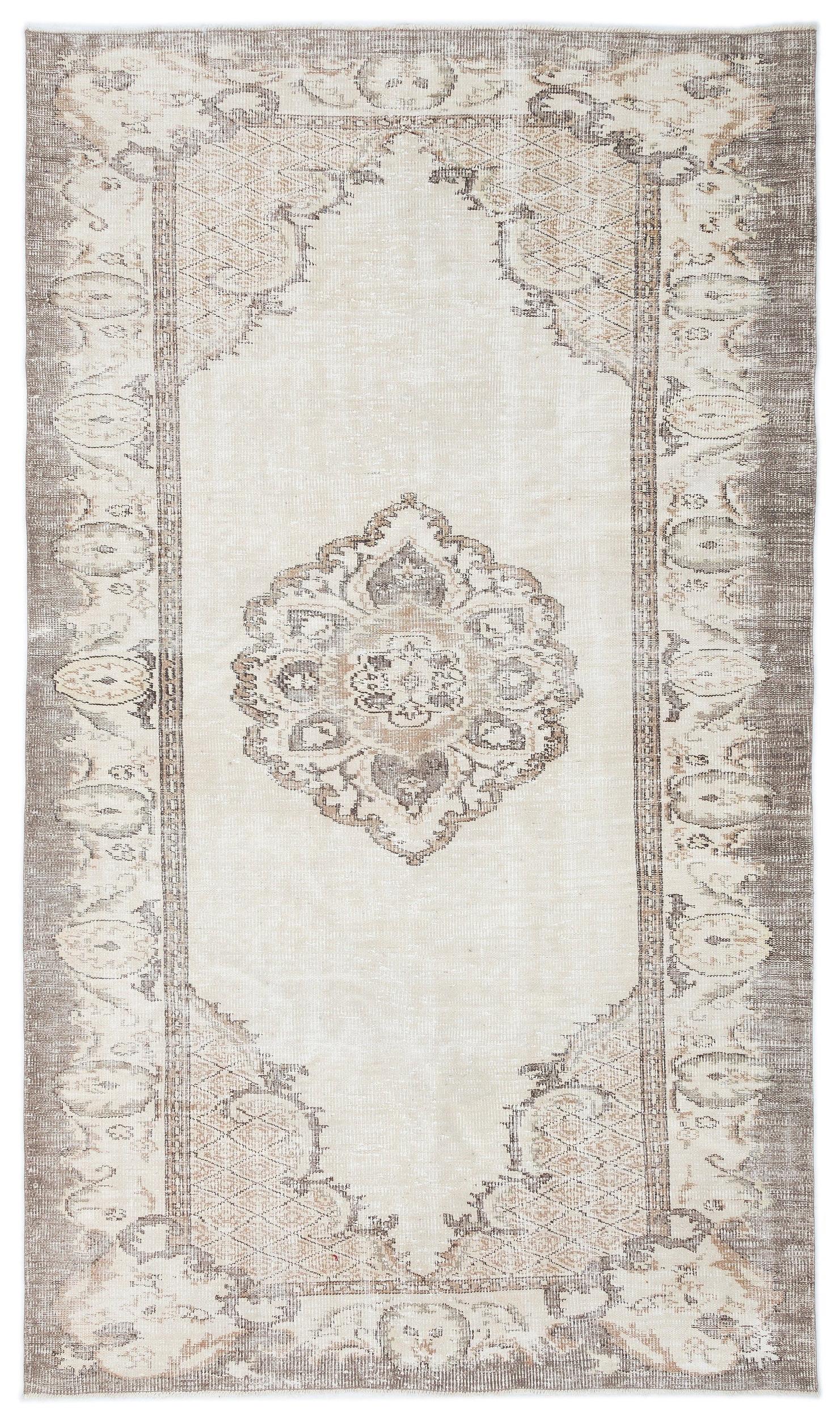 Modior - Vintage Medallion Rug - 5'8 X 9'11
