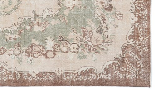 Load image 1 in gallery view. Kibesa - Vintage Medallion Rug - 5'6 X 9'7