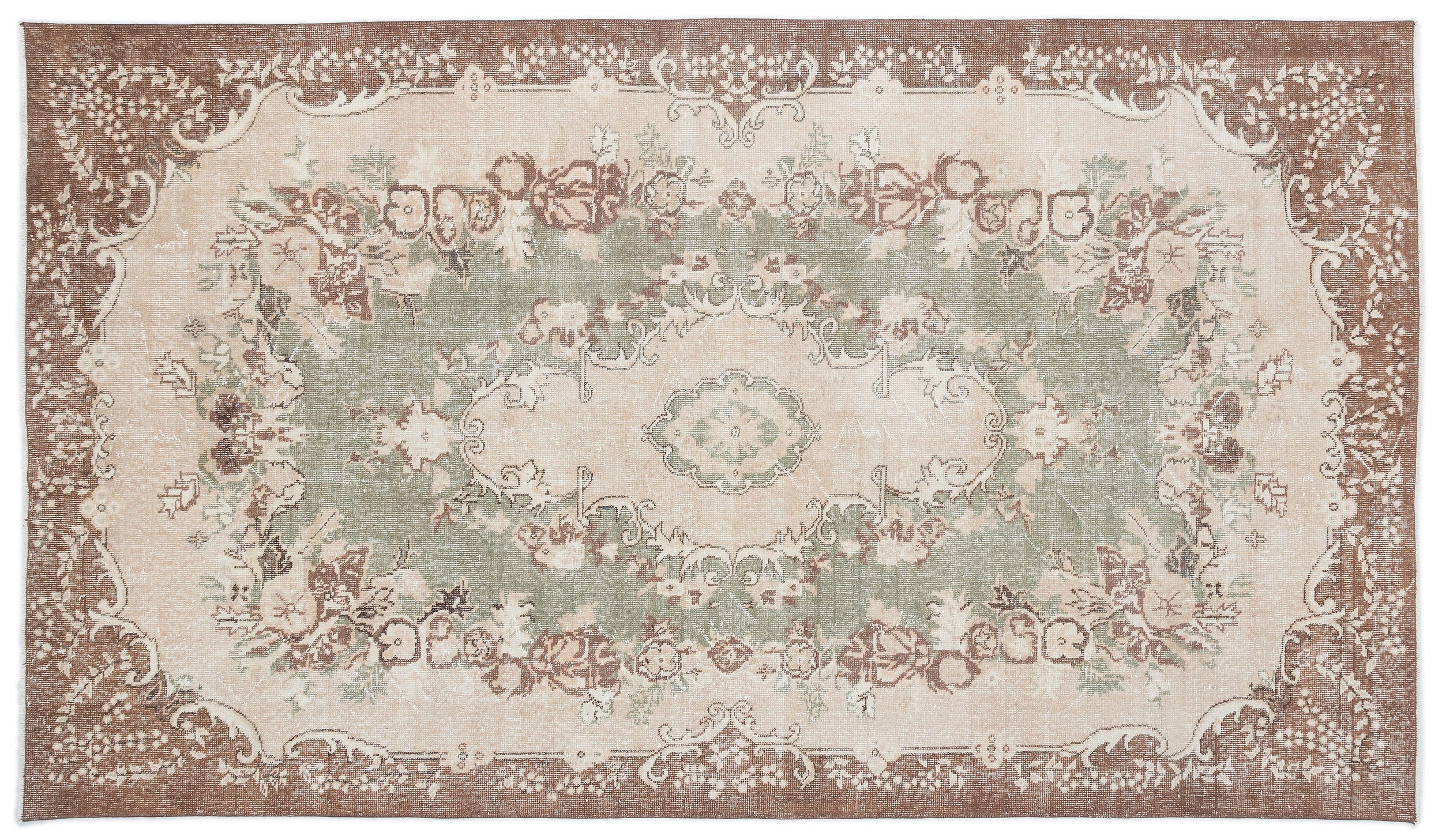 Kibesa - Vintage Medallion Rug - 5'6 X 9'7