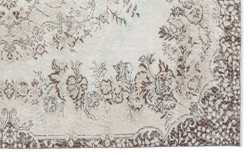 Load image 1 in gallery view. Kofaa - Vintage Medallion Rug - 5'8 X 9'2
