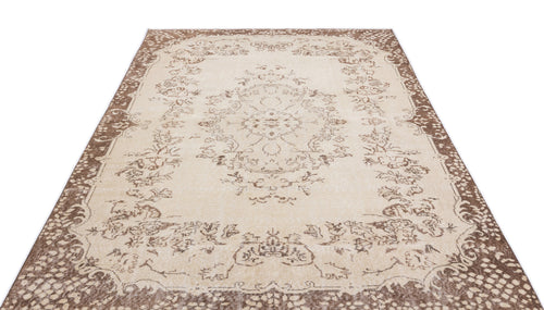 Load image 1 in gallery view. Takena - Vintage Medallion Rug - 6'0 X 9'7
