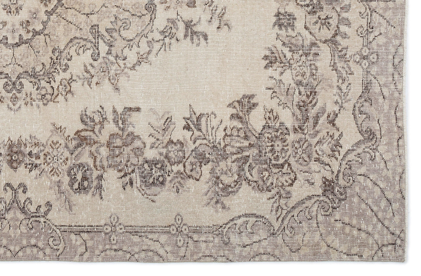 Romava - Vintage Medallion Rug - 5'8 X 8'10