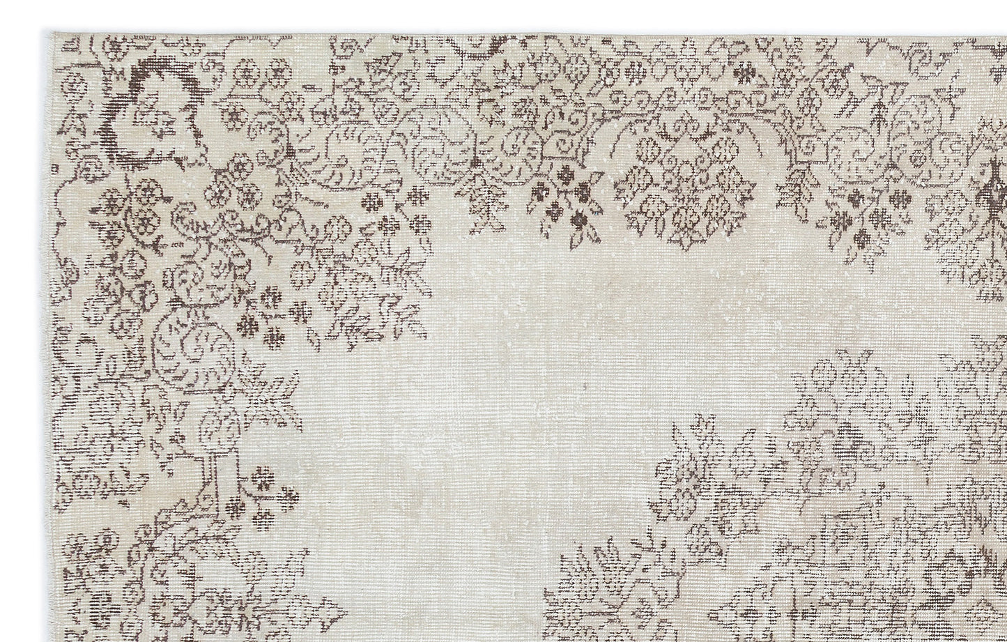 Truta - Vintage Medallion Rug - 5'6 X 8'9