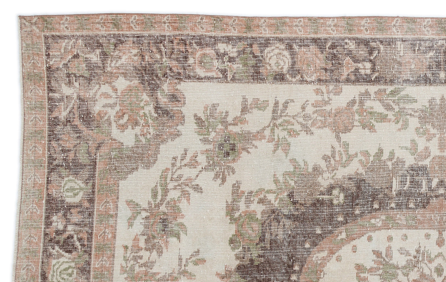 Fluil - Vintage Medallion Rug - 5'8 X 9'1