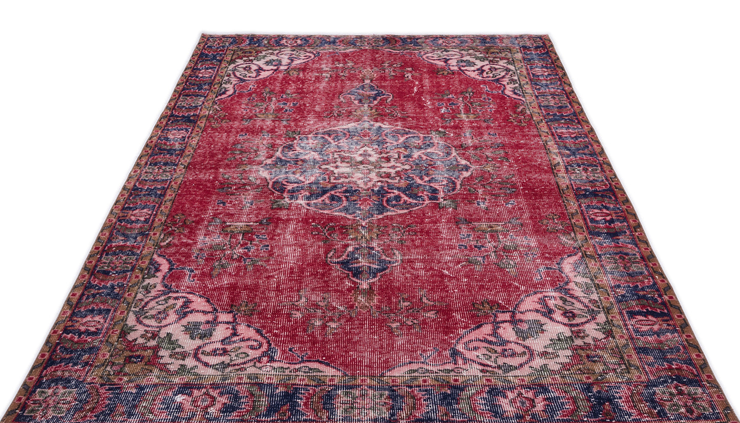 Demaon - Vintage Medallion Rug - 5'5 X 9'2