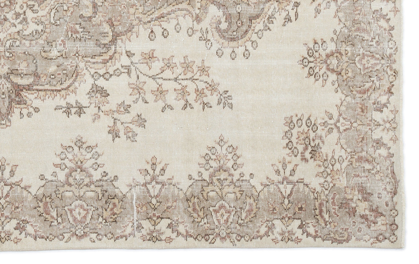 Hevuas - Vintage Medallion Rug - 5'9 X 9'2