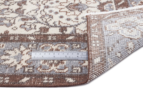 Load image 1 in gallery view. Tausa - Vintage Floral Rug - 5'1 X 9'5