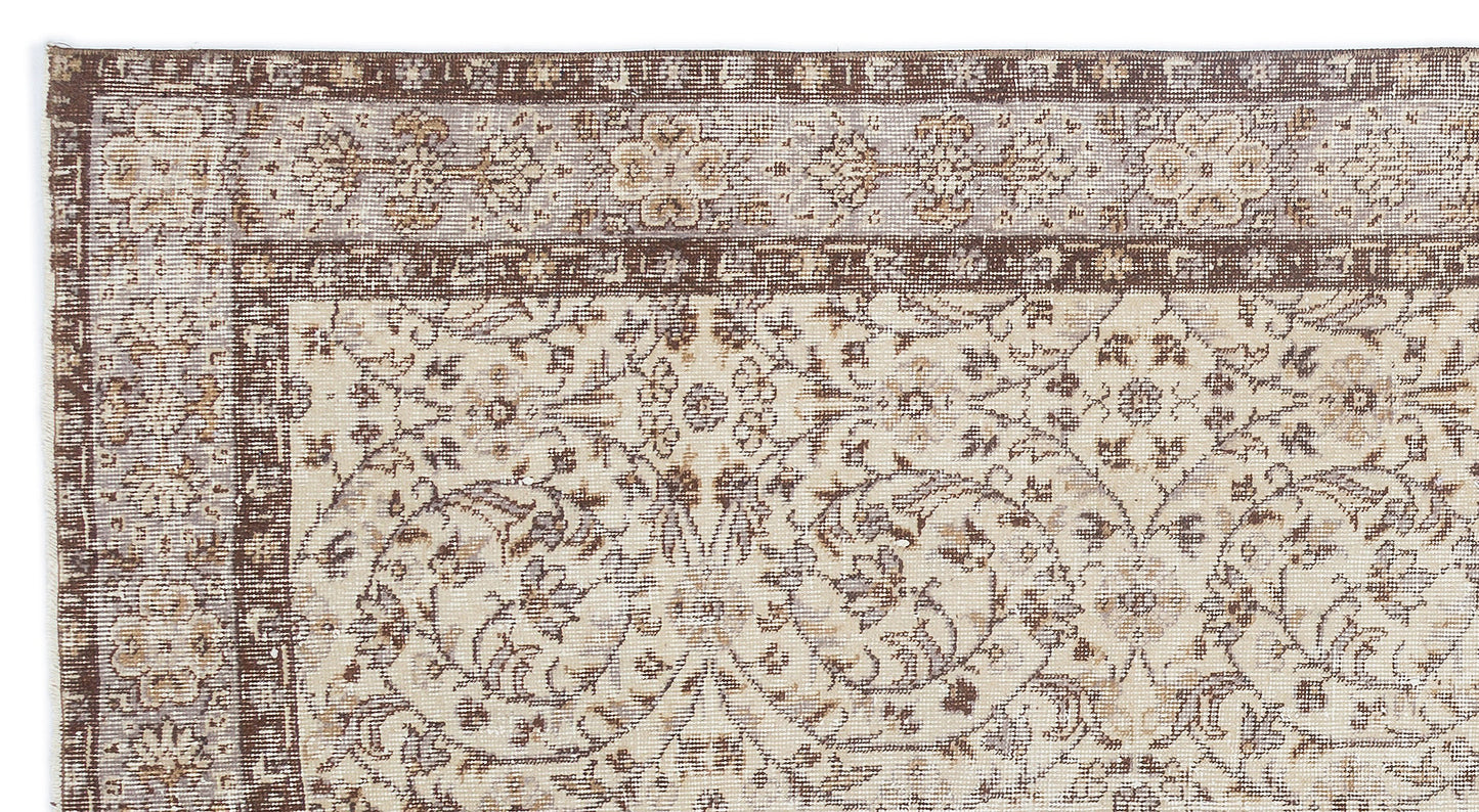 Defuda - Vintage Floral Rug - 4'8 X 8'9