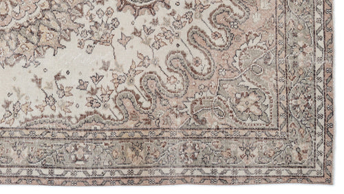 Load image 1 in gallery view. Viane - Vintage Medallion Rug - 5'7 X 9'11