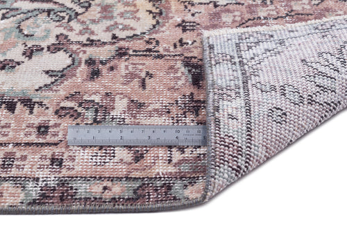 Load image 1 in gallery view. Gumear - Vintage Medallion Rug - 6'0 X 9'7