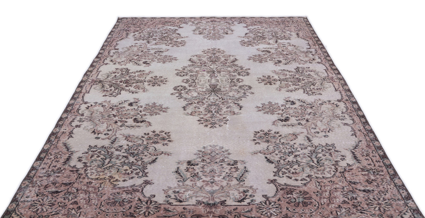 Gumear - Vintage Medallion Rug - 6'0 X 9'7
