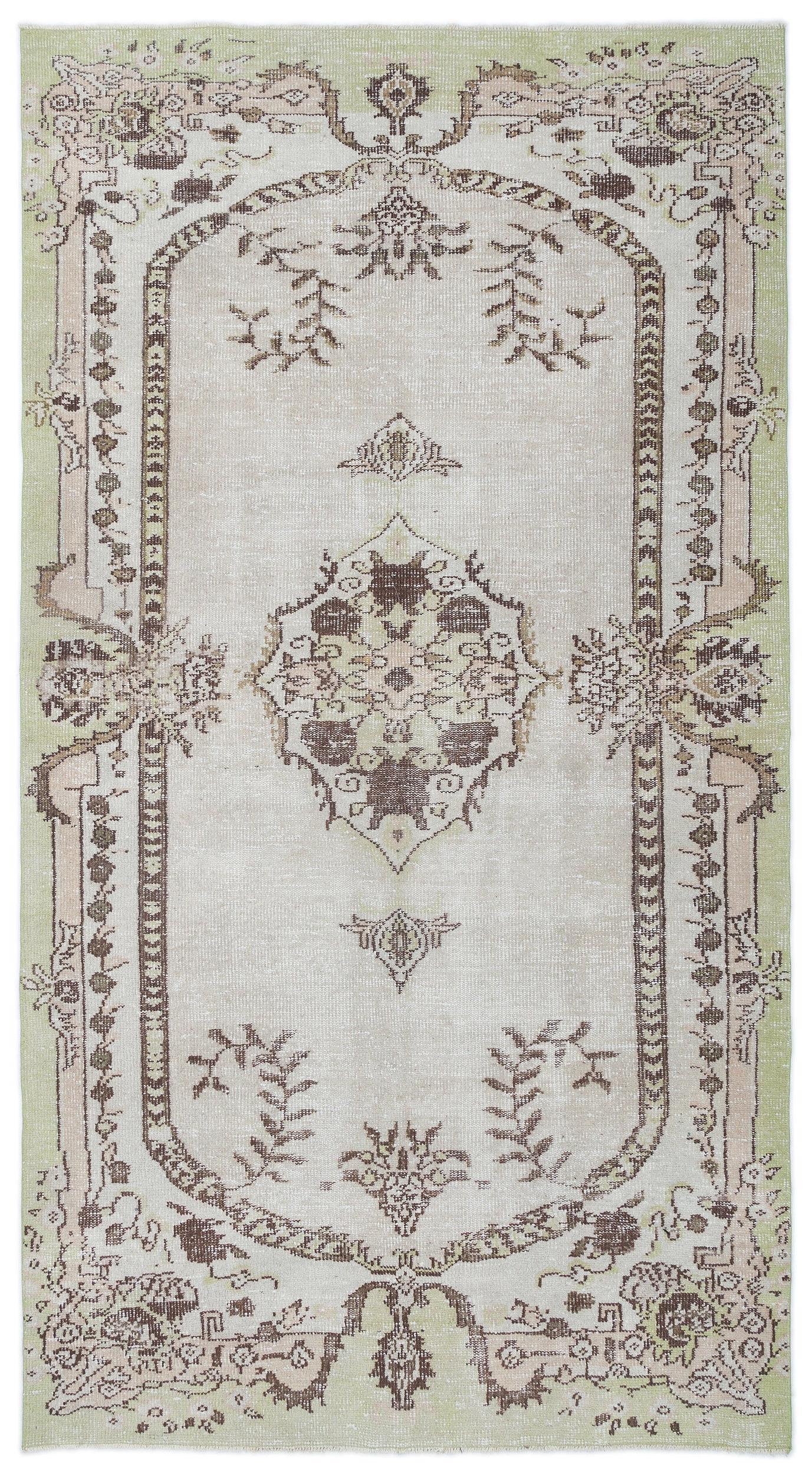Sabela - Vintage Medallion Rug - 5'4 X 9'8