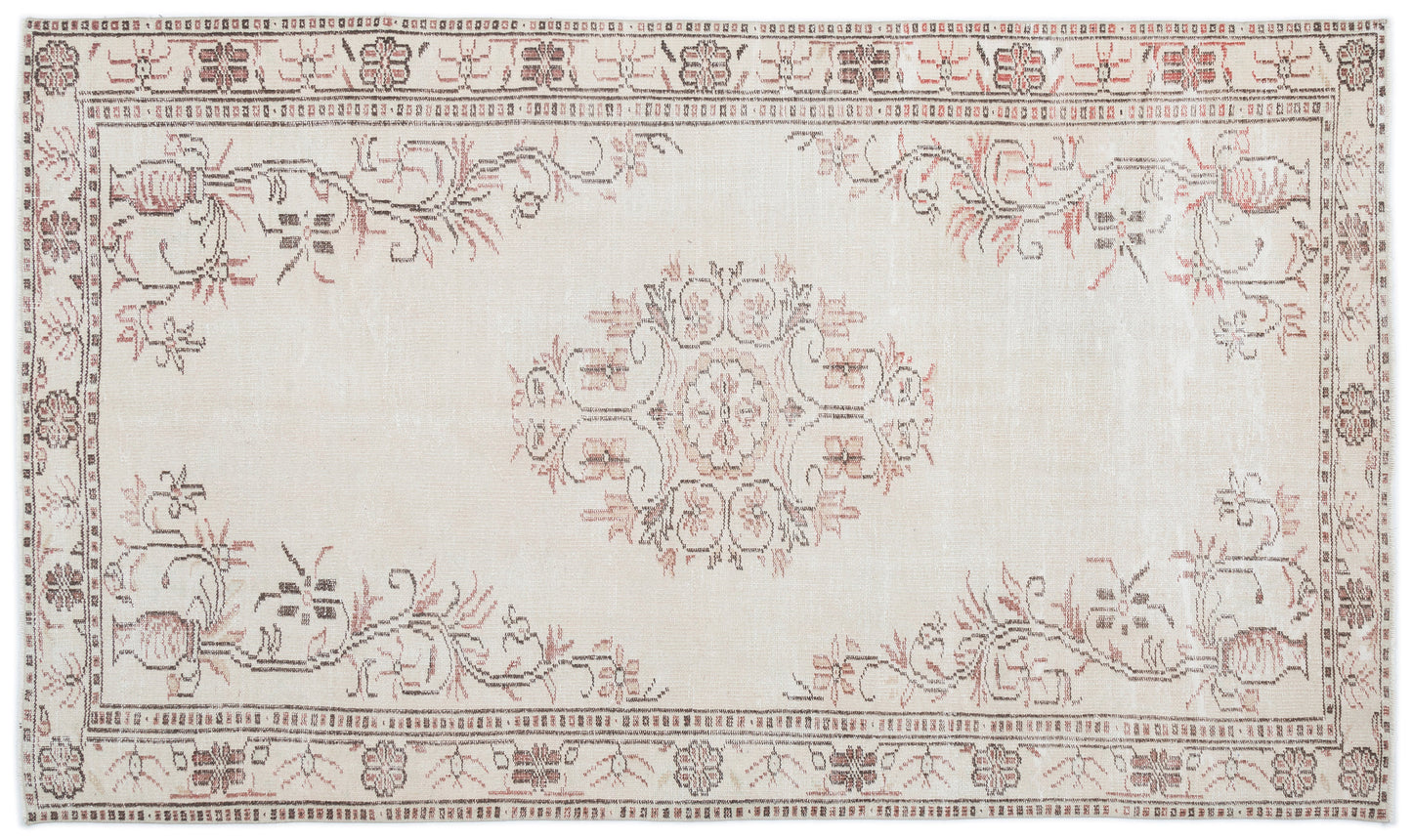Goguix - Vintage Medallion Rug - 5'5 X 9'3