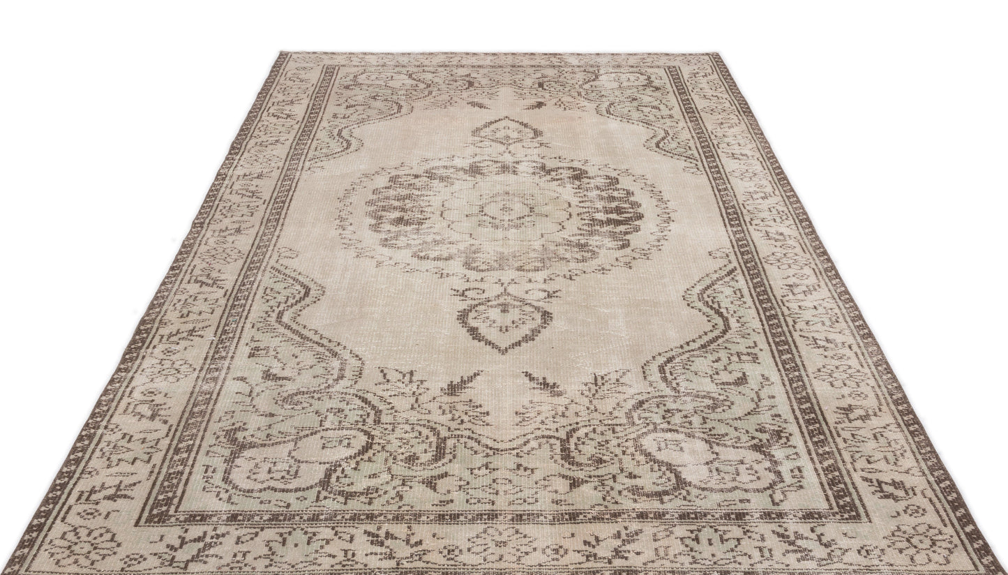 Ziotoya - Vintage Medallion Rug - 5'10 X 9'5