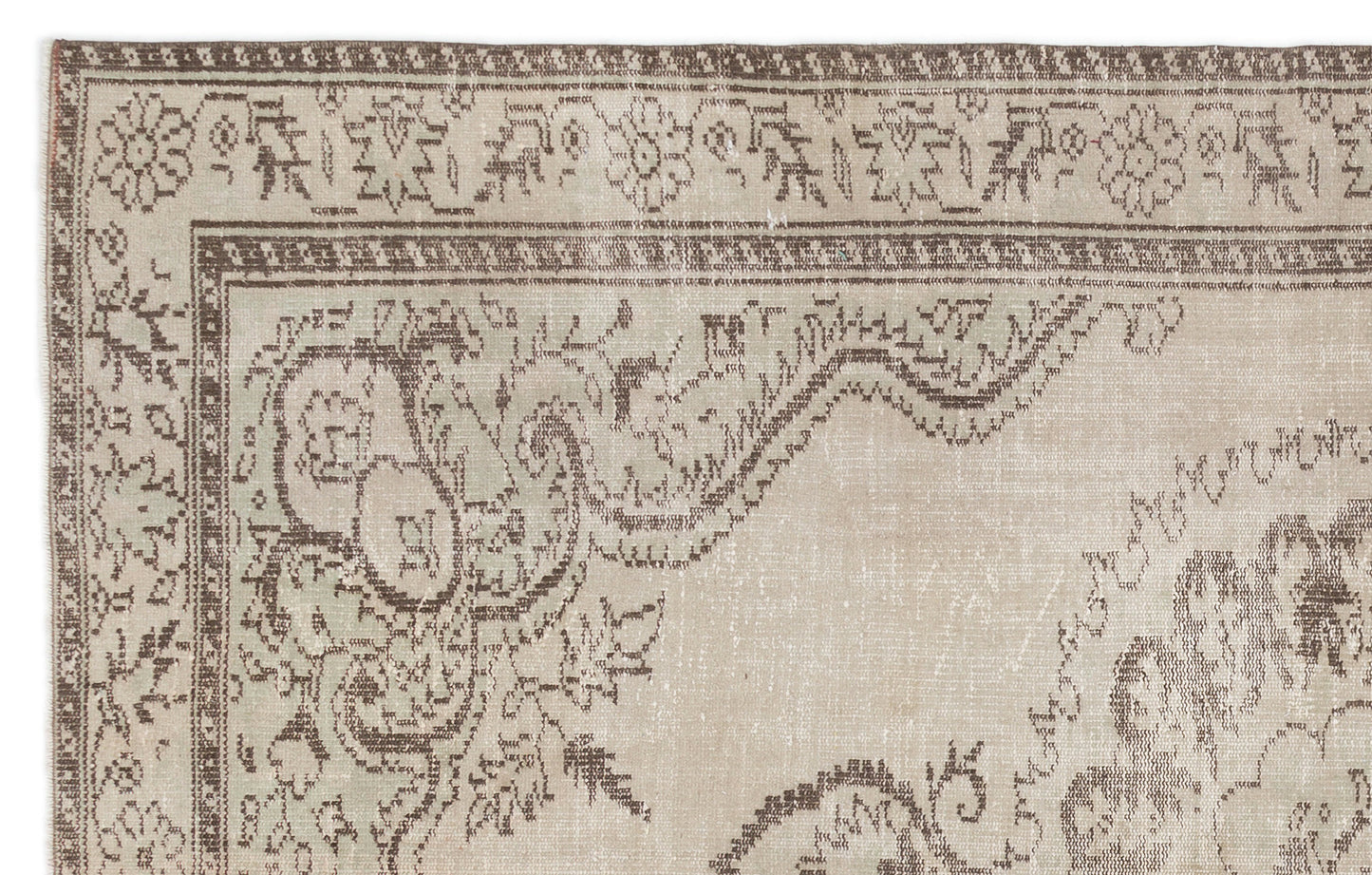 Ziotoya - Vintage Medallion Rug - 5'10 X 9'5