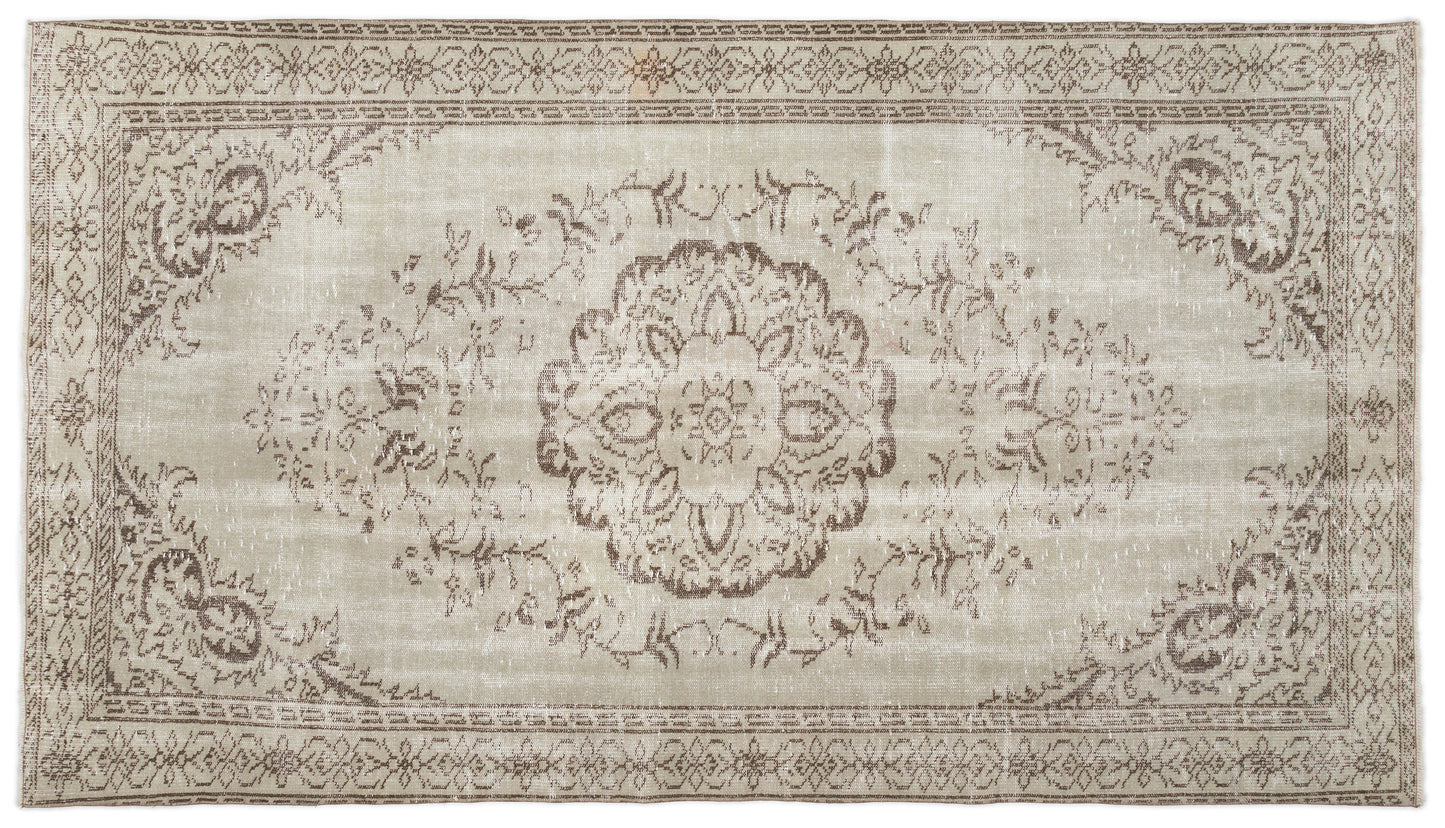 Trobida - Vintage Medallion Rug - 5'5 X 9'6
