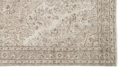 Load image 1 in gallery view. Dafaen - Vintage Medallion Rug - 5'5 X 9'7