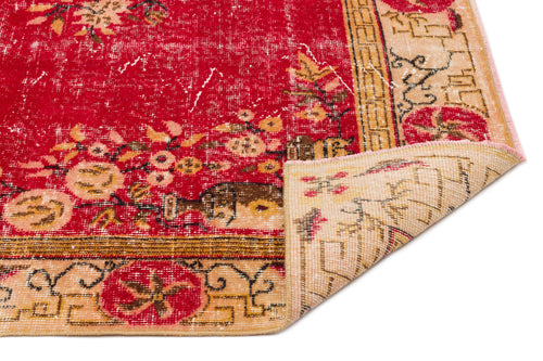 Load image 1 in gallery view. Trera - Vintage Medallion Rug - 5'5 X 8'8