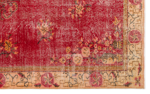 Load image 1 in gallery view. Trera - Vintage Medallion Rug - 5'5 X 8'8
