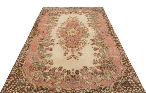 Load image 1 in gallery view. Sesara - Vintage Medallion Rug - 5'6 X 9'3