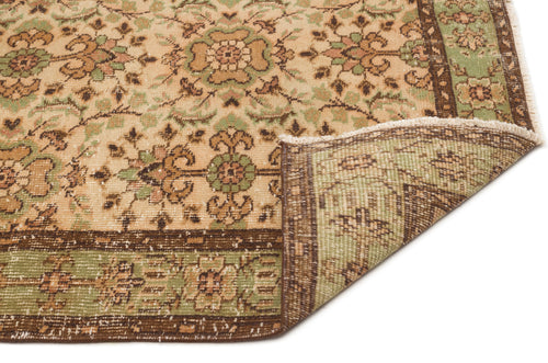 Load image 1 in gallery view. Gisuyn - Vintage Floral Rug - 5'8 X 8'7