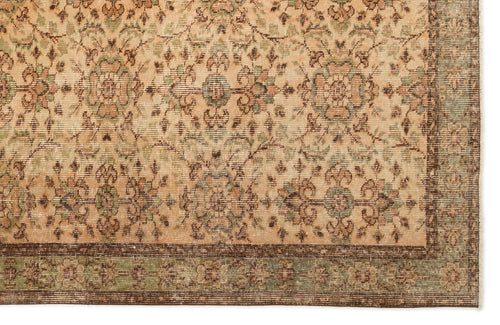 Load image 1 in gallery view. Gisuyn - Vintage Floral Rug - 5'8 X 8'7