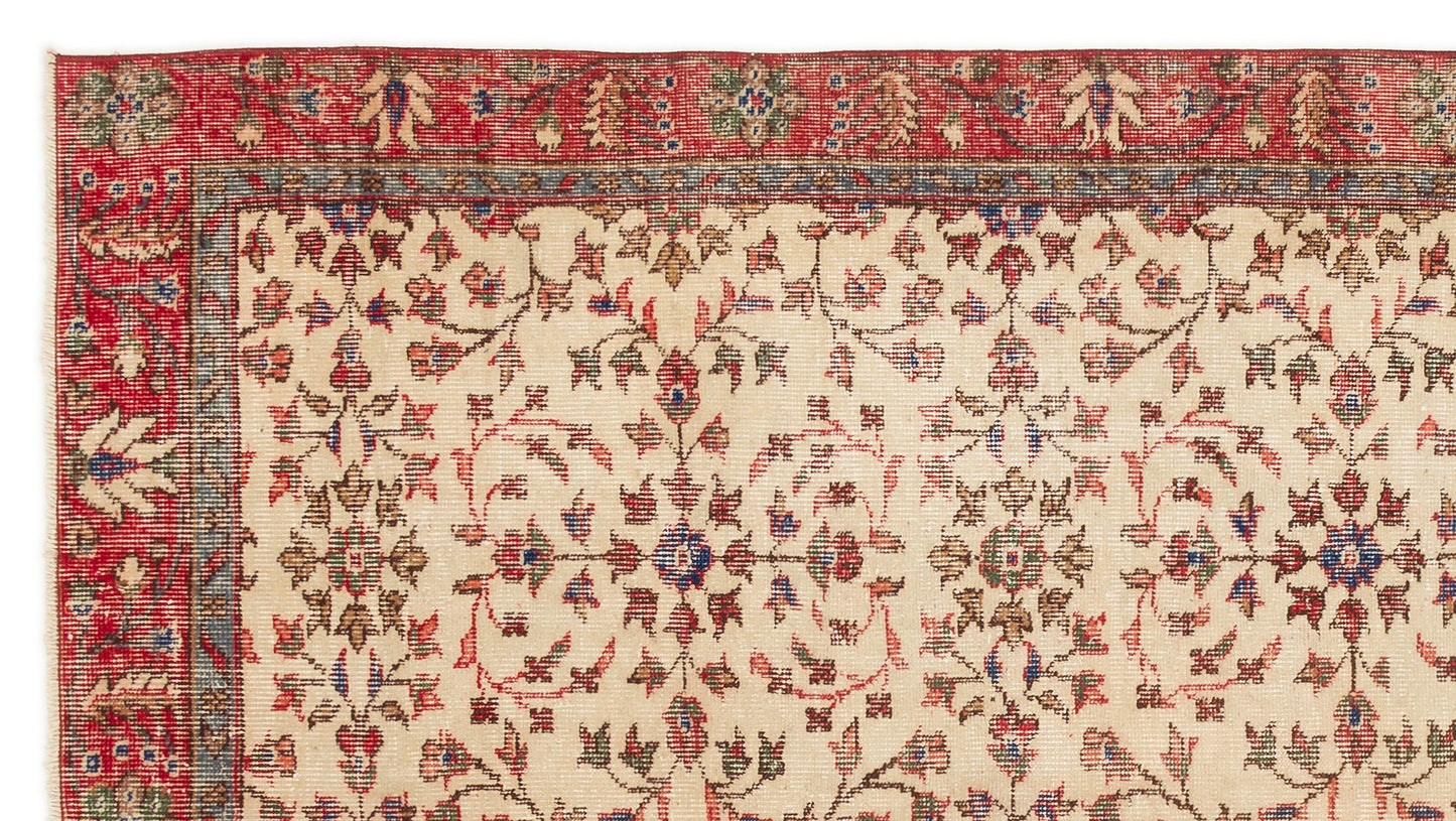 Vezior - Vintage Floral Rug - 4'10 X 8'8