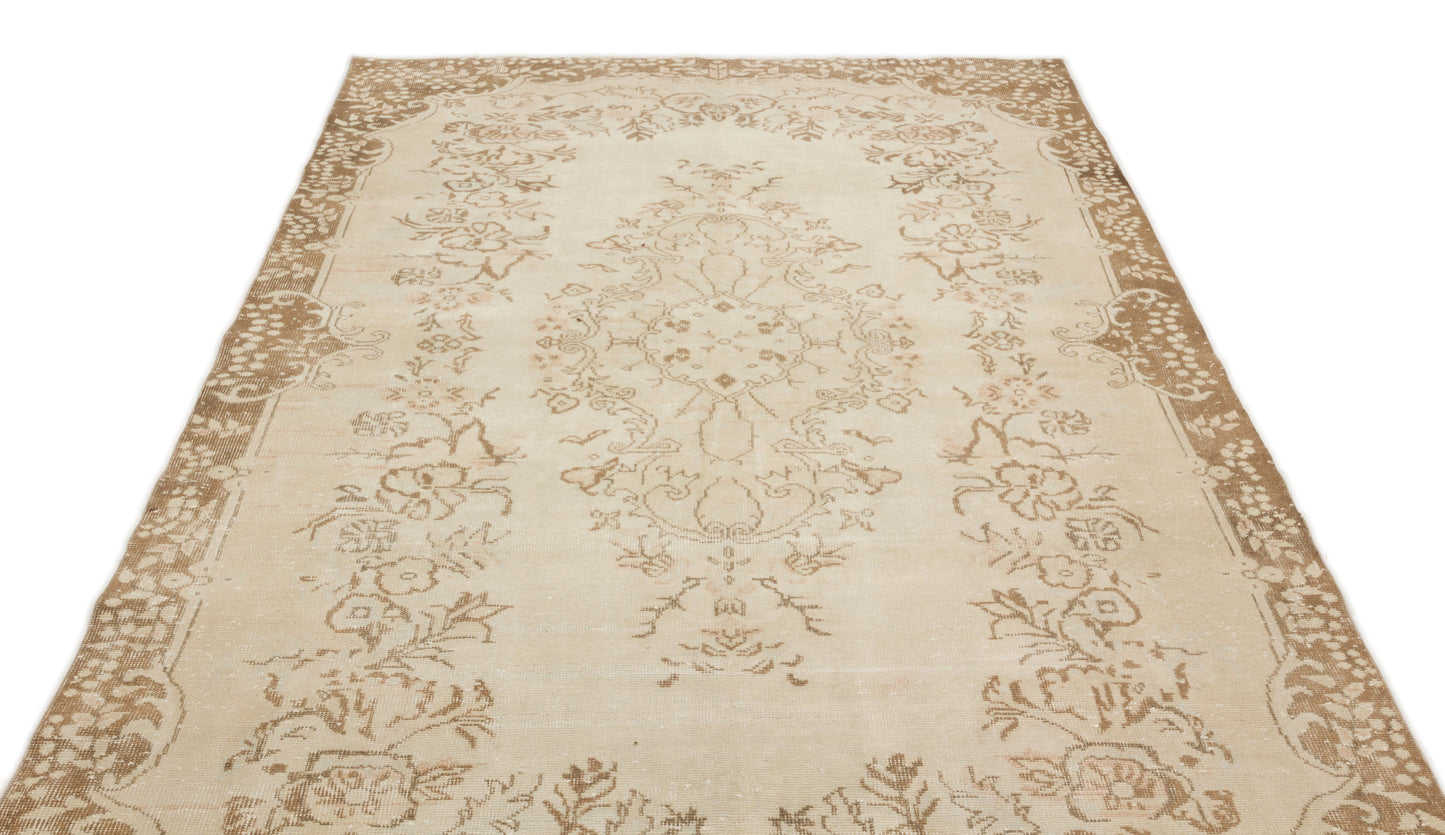 Rezior - Vintage Medallion Rug - 5'9 X 9'6