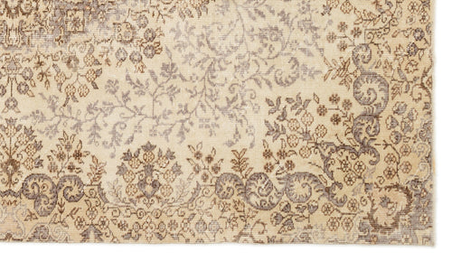 Load image 1 in gallery view. Shion - Vintage Medallion Rug - 5'4 X 9'6