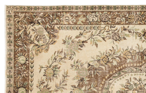 Load image 1 in gallery view. Kaguyn - Vintage Medallion Rug - 5'7 X 8'9