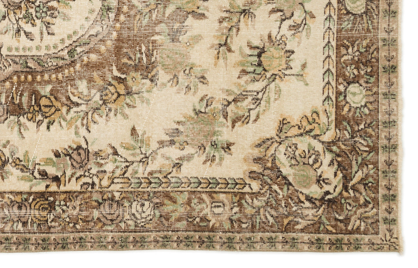 Kaguyn - Vintage Medallion Rug - 5'7 X 8'9
