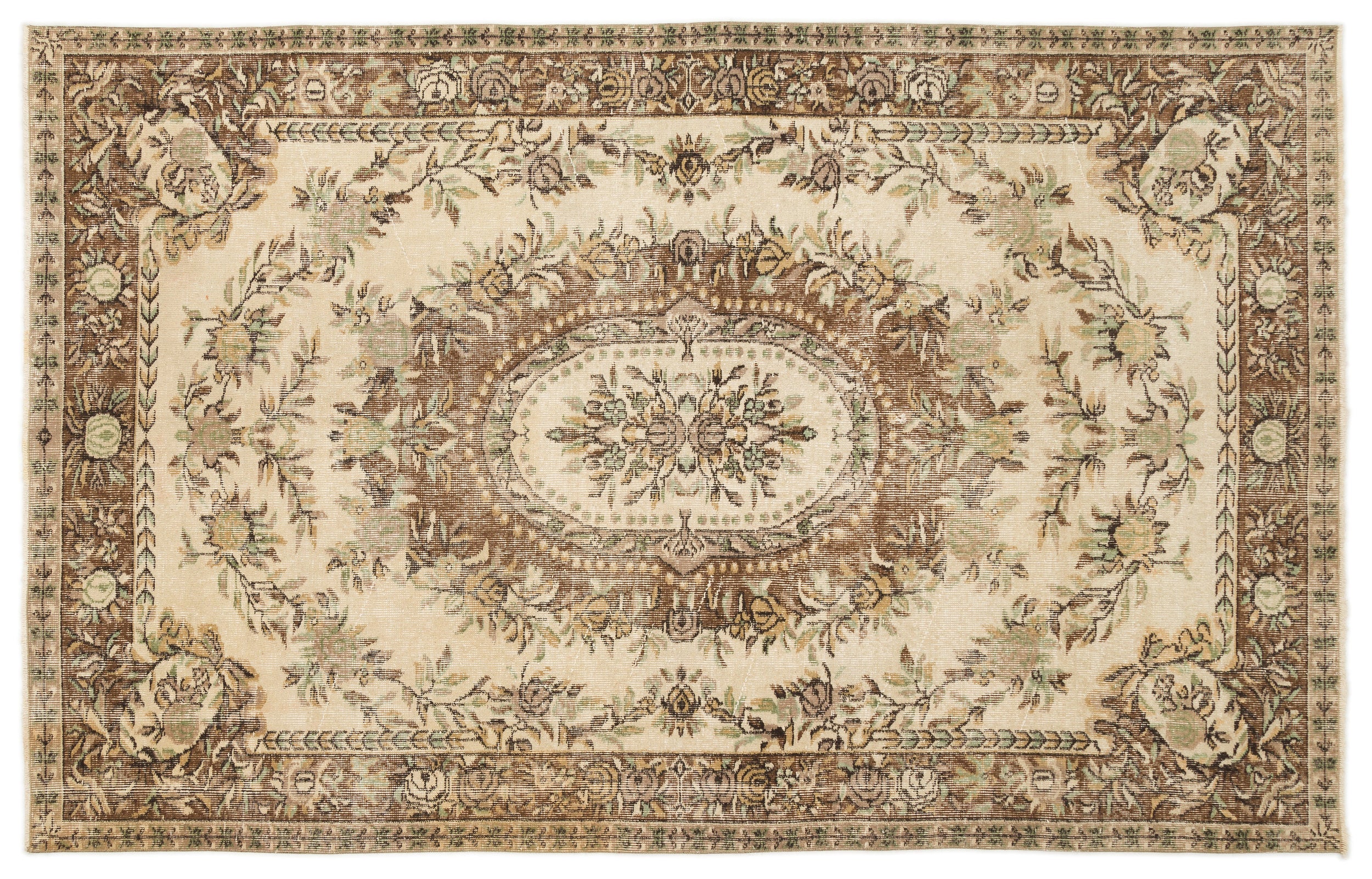 Kaguyn - Vintage Medallion Rug - 5'7 X 8'9
