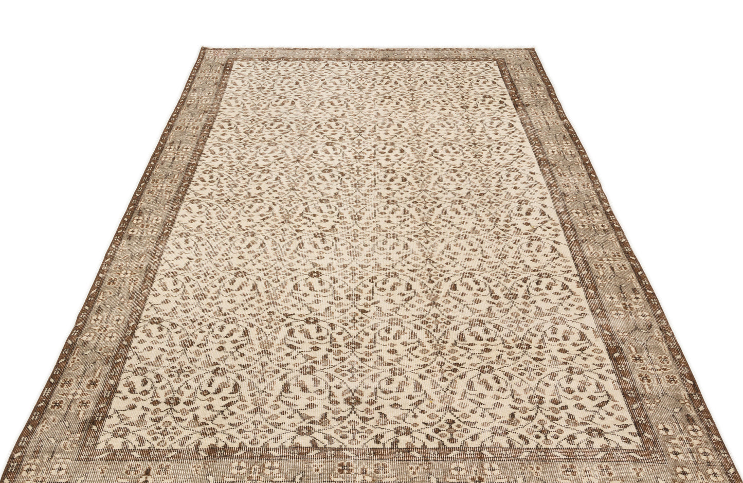 Mofius - Vintage Floral Rug - 5'8 X 9'4