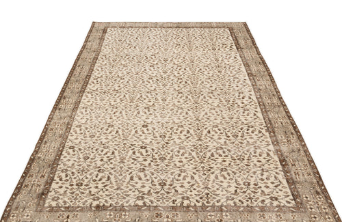 Load image 1 in gallery view. Mofius - Vintage Floral Rug - 5'8 X 9'4