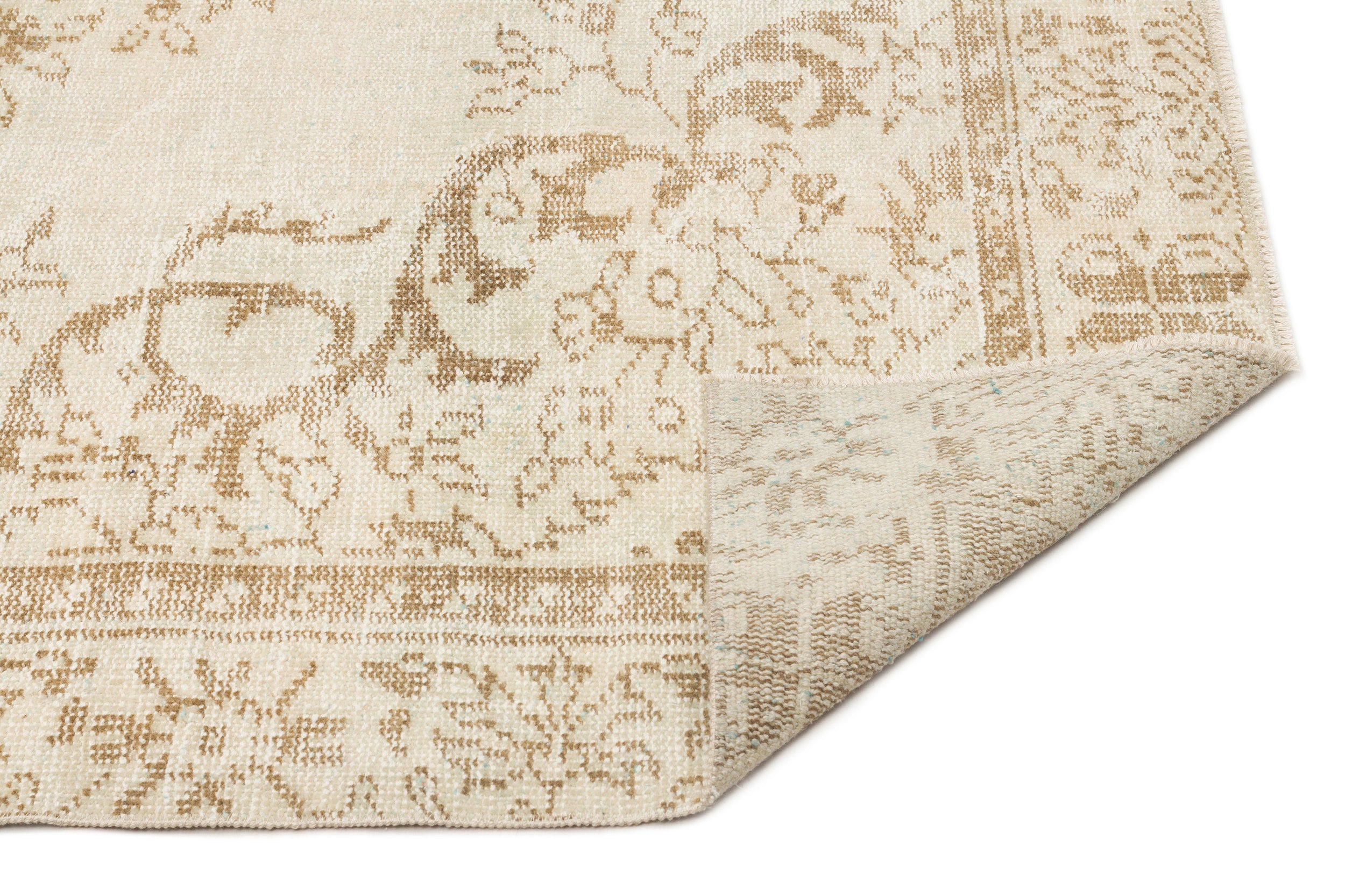 Danuen - Vintage Medallion Rug - 5'6 X 9'5