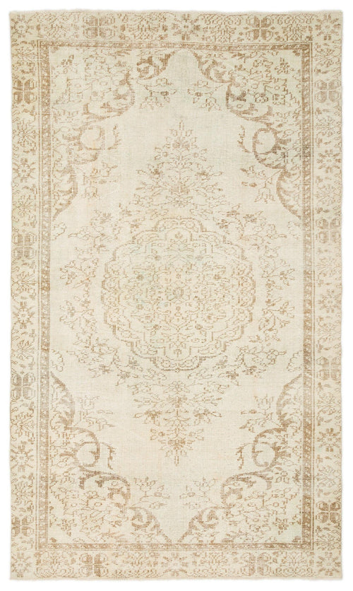 Load image 1 in gallery view. Danuen - Vintage Medallion Rug - 5'6 X 9'5