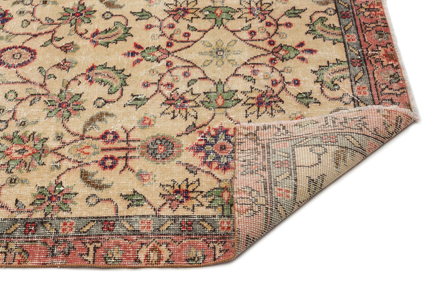 Trosiya - Vintage Floral Rug - 5'5 X 9'6