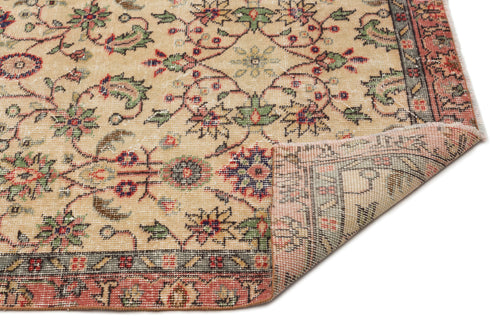 Bild 1 in Galerieansicht laden. Trosiya - Vintage Floral Rug - 5'5 X 9'6