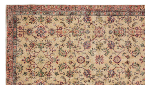 Bild 1 in Galerieansicht laden. Trosiya - Vintage Floral Rug - 5'5 X 9'6