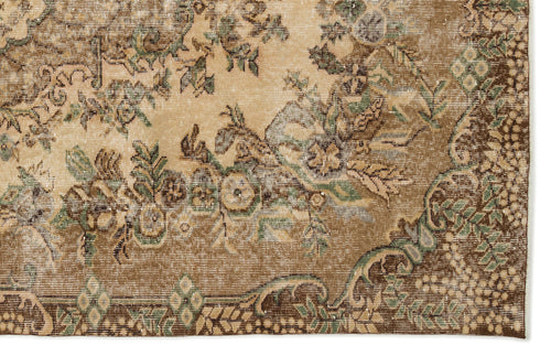Load image 1 in gallery view. Gifia - Vintage Medallion Rug - 5'8 X 9'1