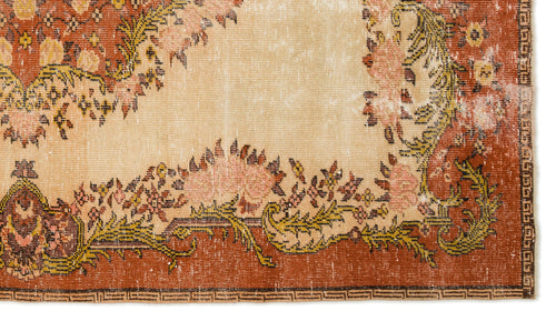 Load image 1 in gallery view. Kuluna - Vintage Medallion Rug - 5'8 X 10'0