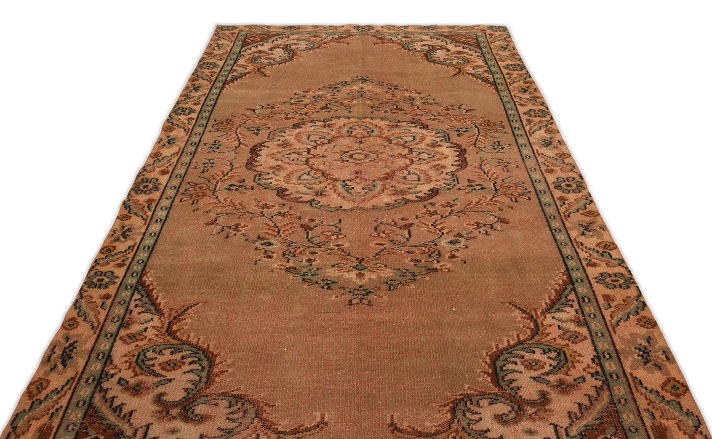 Nodoor - Vintage Medallion Rug - 5'8 X 9'6